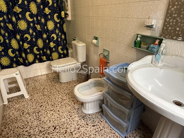 Image No.16-5 Bed Townhouse for sale