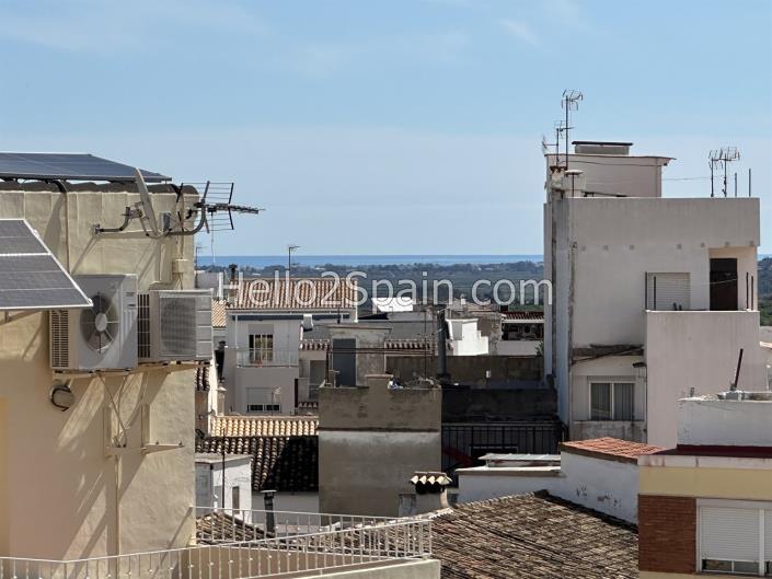 Image No.30-5 Bed Townhouse for sale