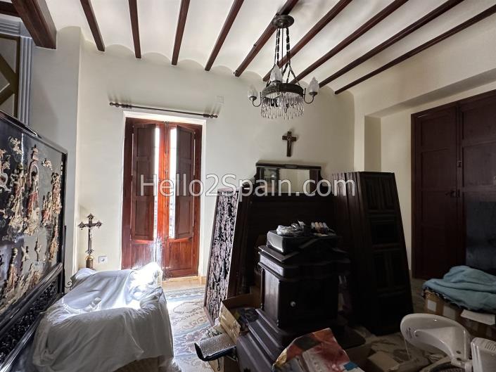 Image No.5-8 Bed Townhouse for sale