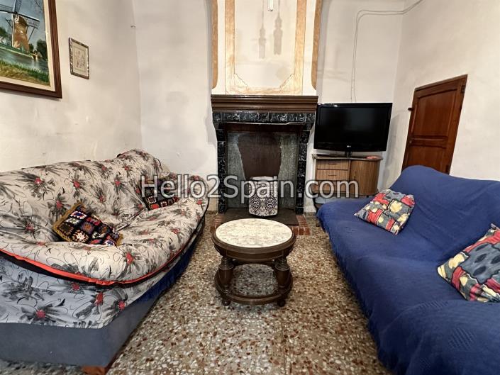 Image No.7-7 Bed Townhouse for sale