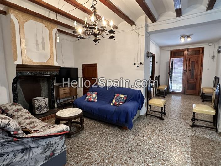 Image No.9-7 Bed Townhouse for sale