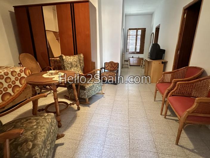 Image No.32-7 Bed Townhouse for sale