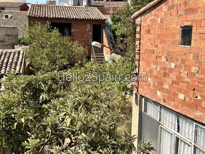 Image No.37-7 Bed Townhouse for sale