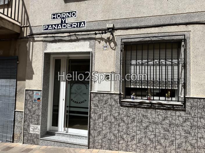 Image No.39-7 Bed Townhouse for sale