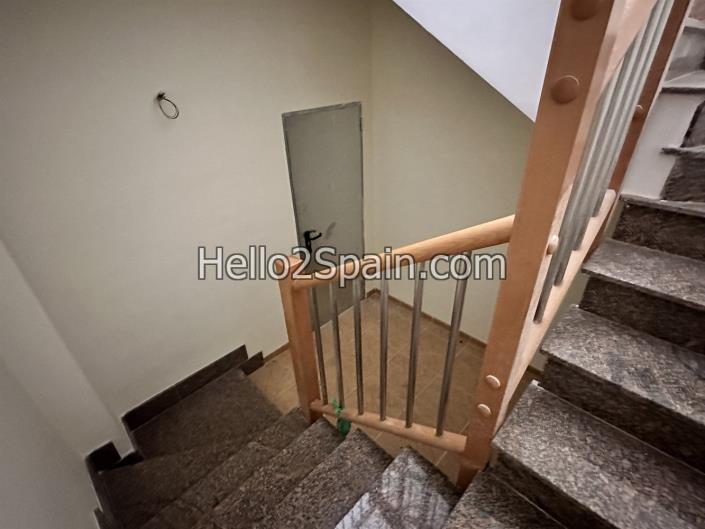 Image No.3-4 Bed Townhouse for sale