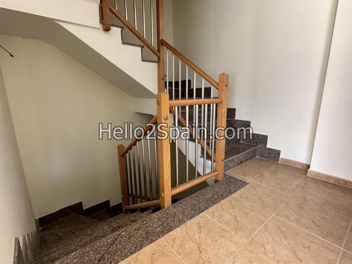 Image No.7-4 Bed Townhouse for sale