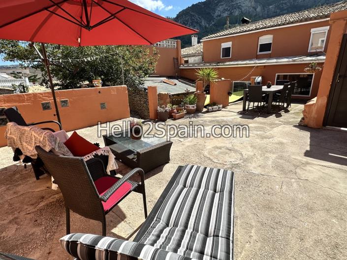 Image No.4-5 Bed House for sale