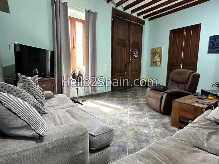 Image No.10-5 Bed House for sale