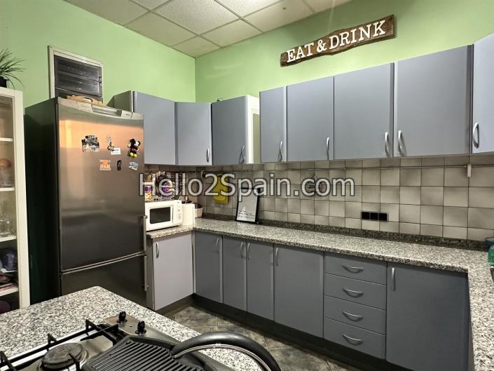 Image No.20-5 Bed House for sale