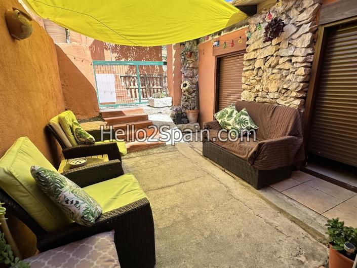 Image No.25-5 Bed House for sale