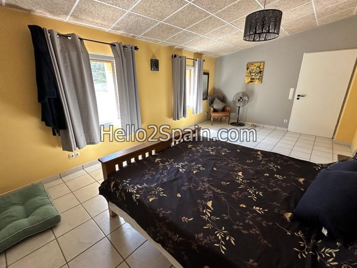 Image No.37-5 Bed House for sale