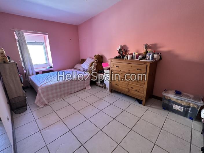 Image No.40-5 Bed House for sale