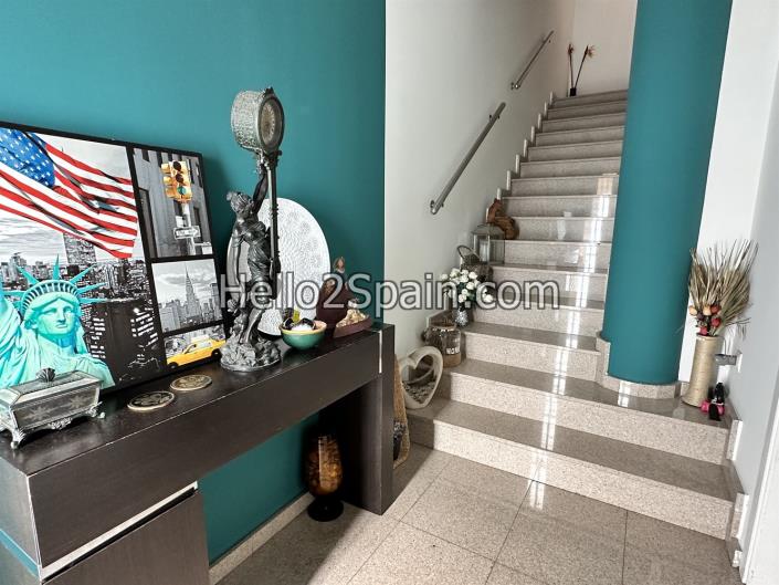 Image No.6-3 Bed Townhouse for sale