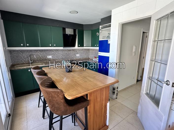 Image No.14-3 Bed Townhouse for sale