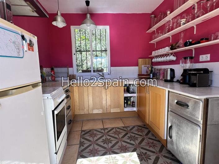 Image No.10-4 Bed Country Property for sale