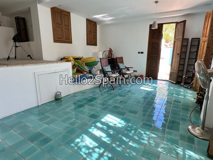 Image No.29-4 Bed Country Property for sale