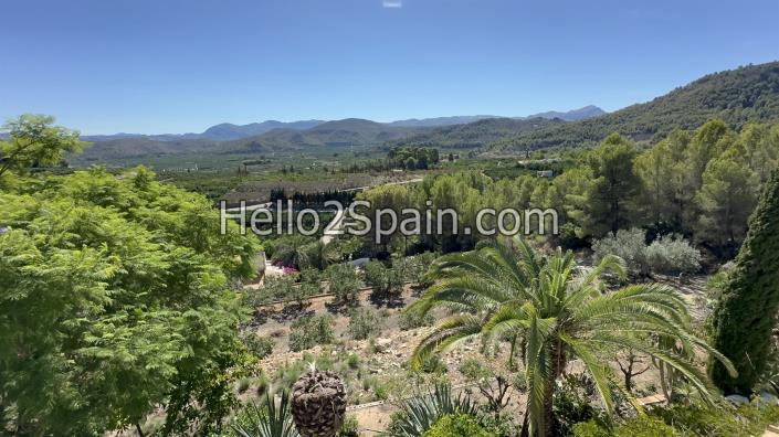 Image No.47-4 Bed Country Property for sale