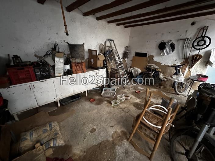 Image No.13-4 Bed Townhouse for sale