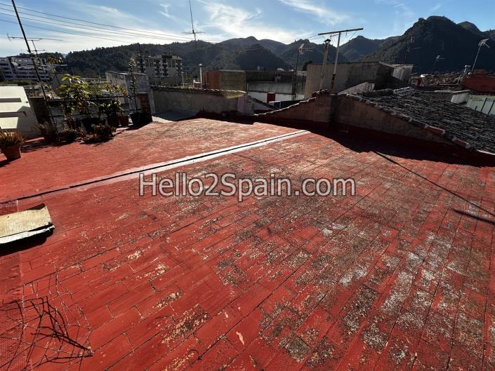 Image No.24-4 Bed Townhouse for sale