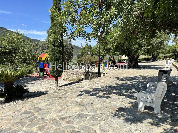 Image No.35-2 Bed Townhouse for sale