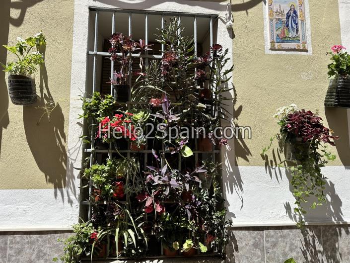 Image No.48-2 Bed Townhouse for sale