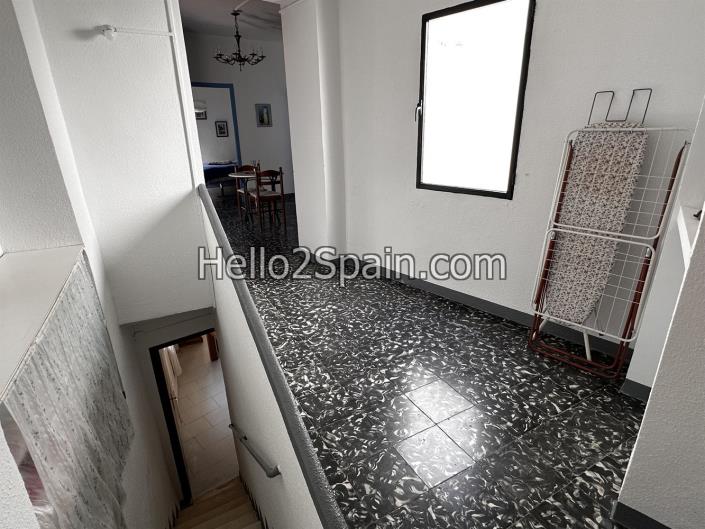 Image No.23-2 Bed Townhouse for sale