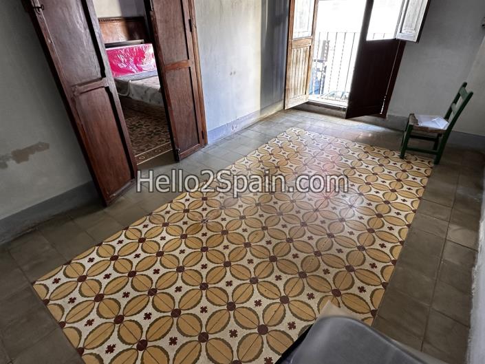 Image No.28-6 Bed Townhouse for sale