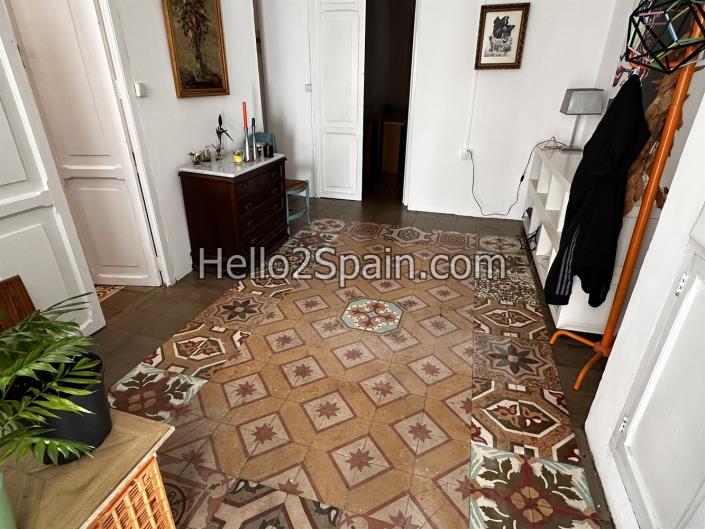 Image No.36-6 Bed Townhouse for sale