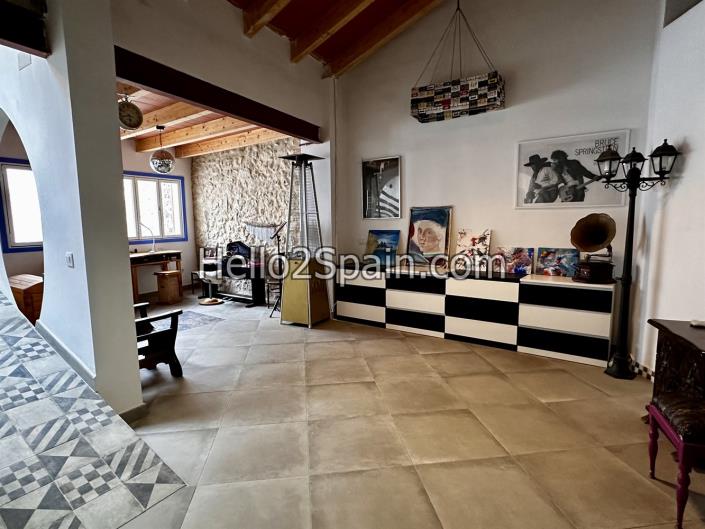 Image No.35-4 Bed Townhouse for sale