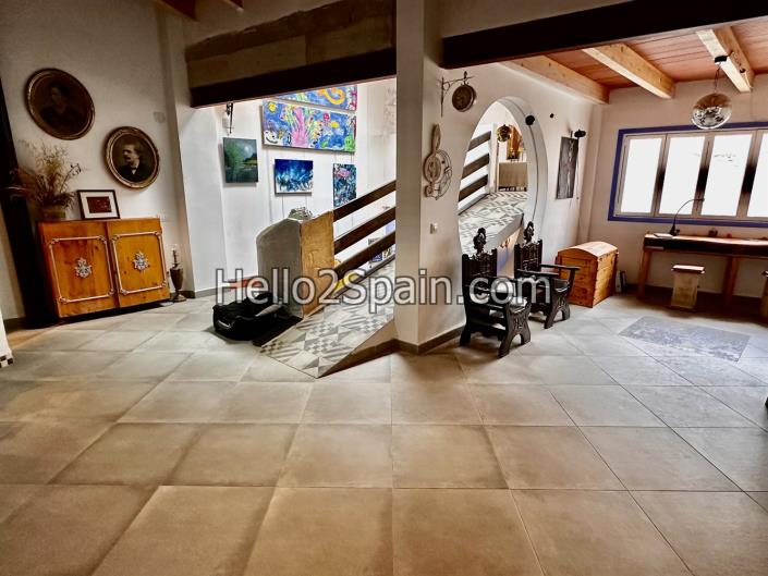 Image No.39-4 Bed Townhouse for sale