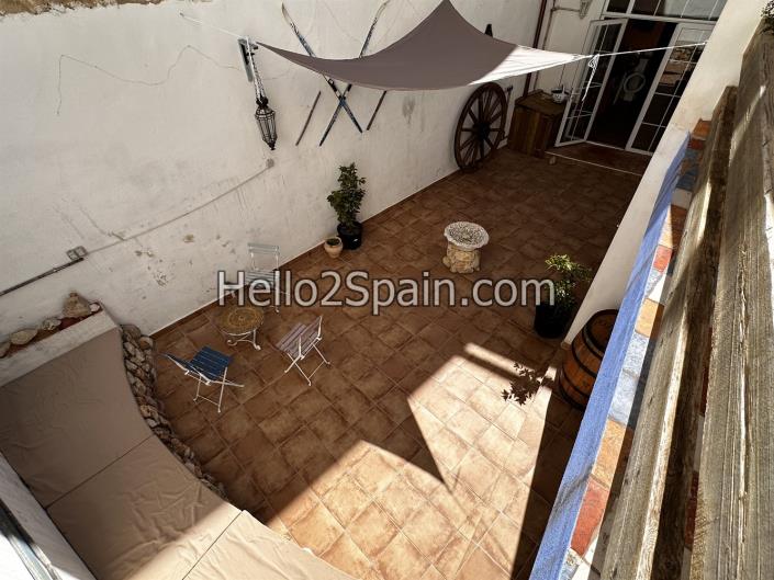 Image No.27-4 Bed Townhouse for sale