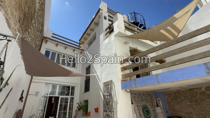 Image No.49-4 Bed Townhouse for sale