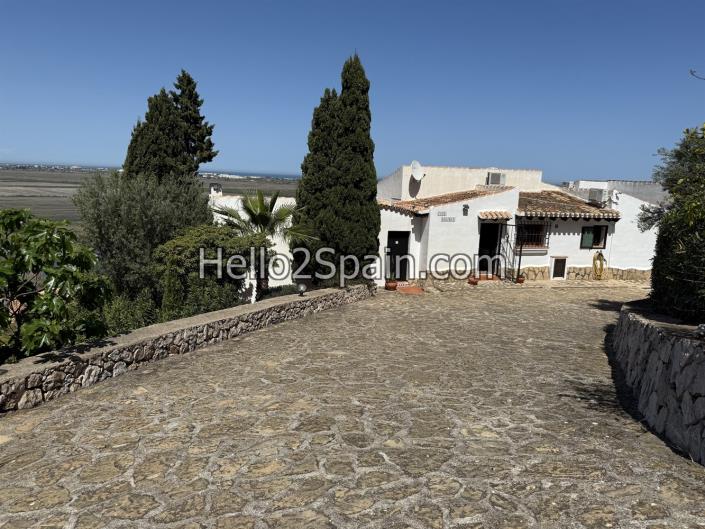 Image No.57-5 Bed Villa for sale