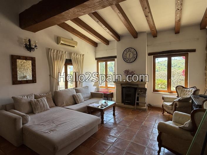 Image No.5-2 Bed Country House for sale