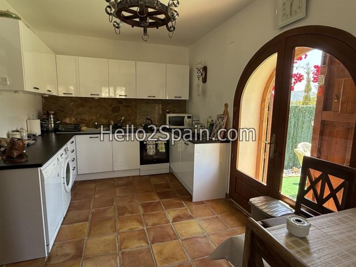 Image No.15-2 Bed Country House for sale