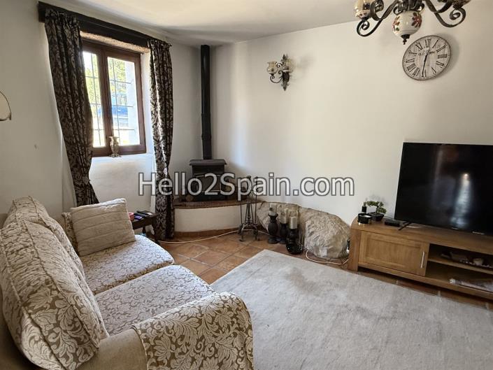 Image No.19-2 Bed Country House for sale