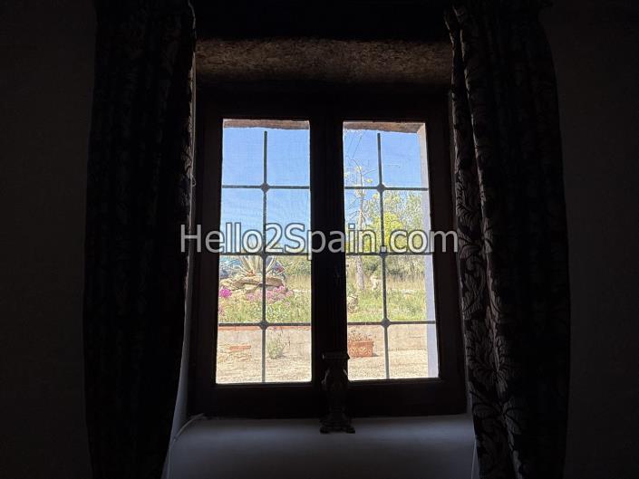 Image No.21-2 Bed Country House for sale