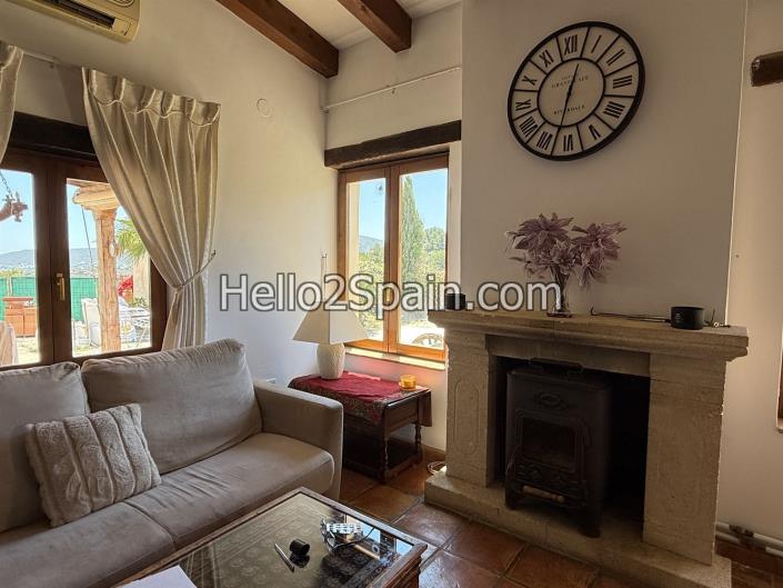 Image No.25-2 Bed Country House for sale