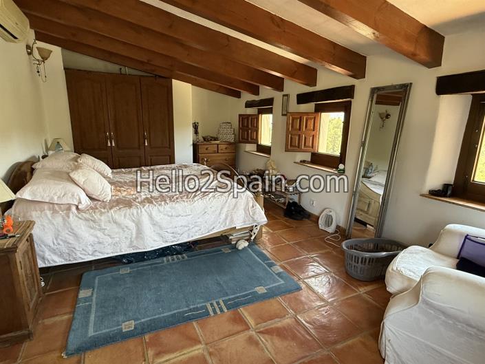 Image No.32-2 Bed Country House for sale