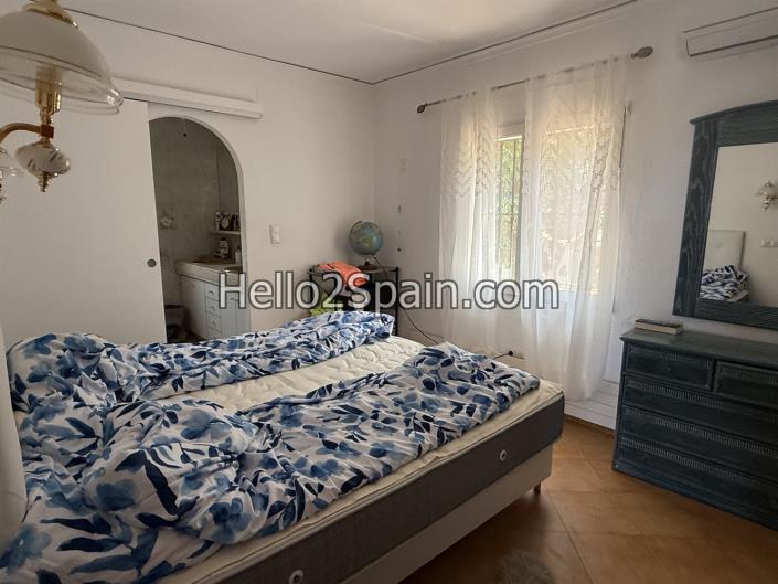 Image No.25-4 Bed Villa / Detached for sale