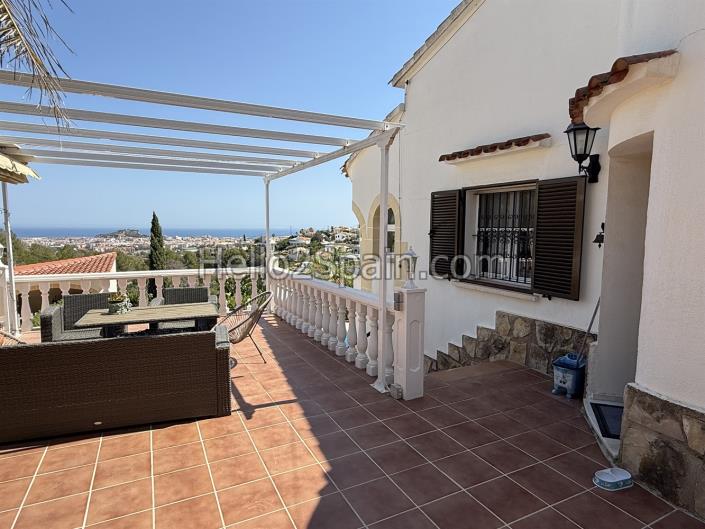 Image No.54-4 Bed Villa / Detached for sale