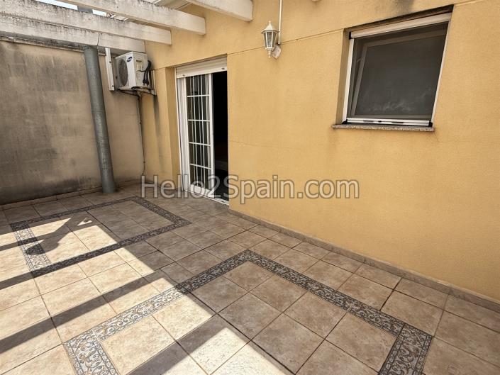 Image No.27-4 Bed Townhouse for sale