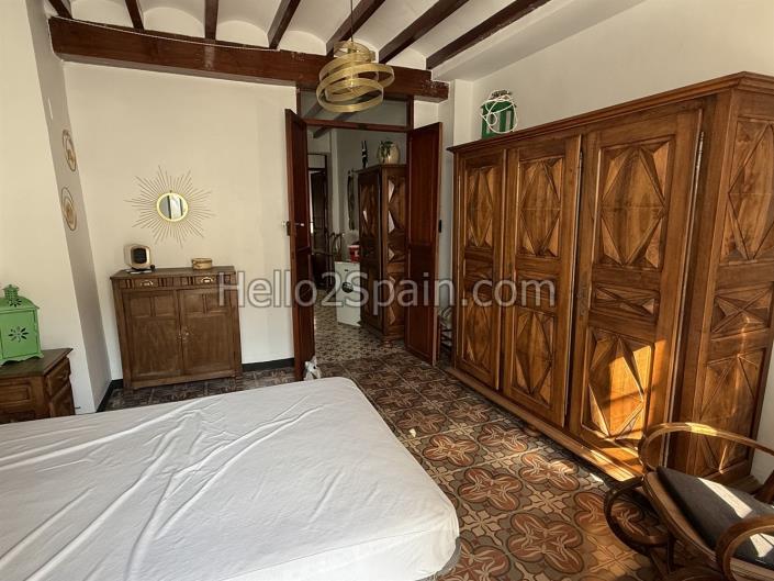 Image No.21-4 Bed Townhouse for sale