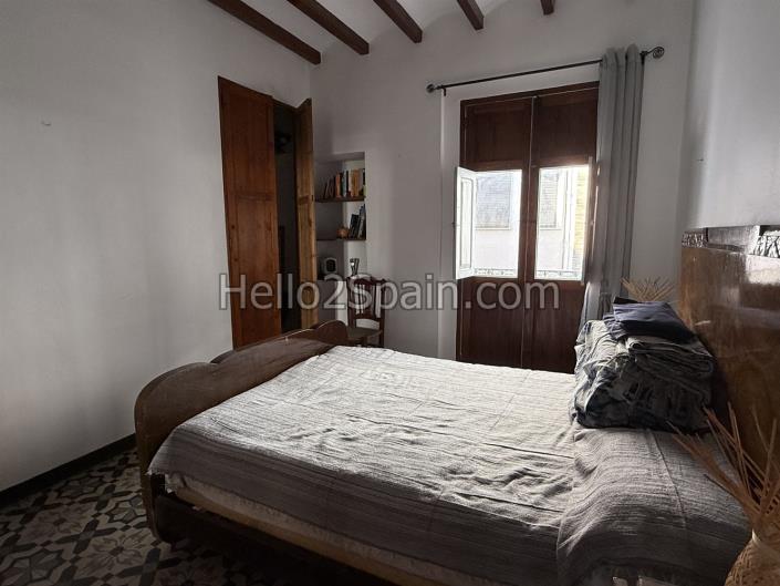 Image No.22-4 Bed Townhouse for sale