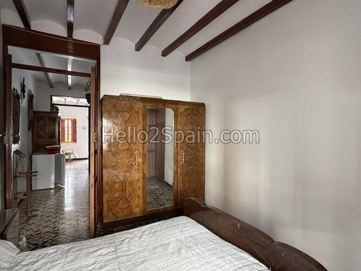 Image No.23-4 Bed Townhouse for sale