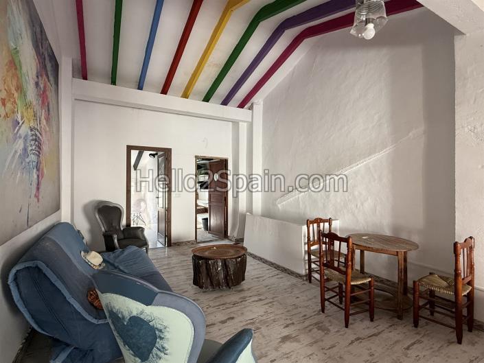 Image No.27-4 Bed Townhouse for sale