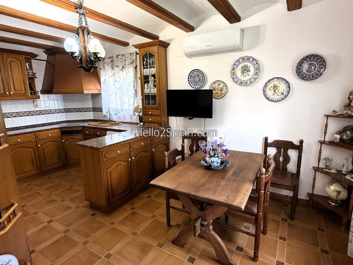 Image No.14-3 Bed Villa / Detached for sale