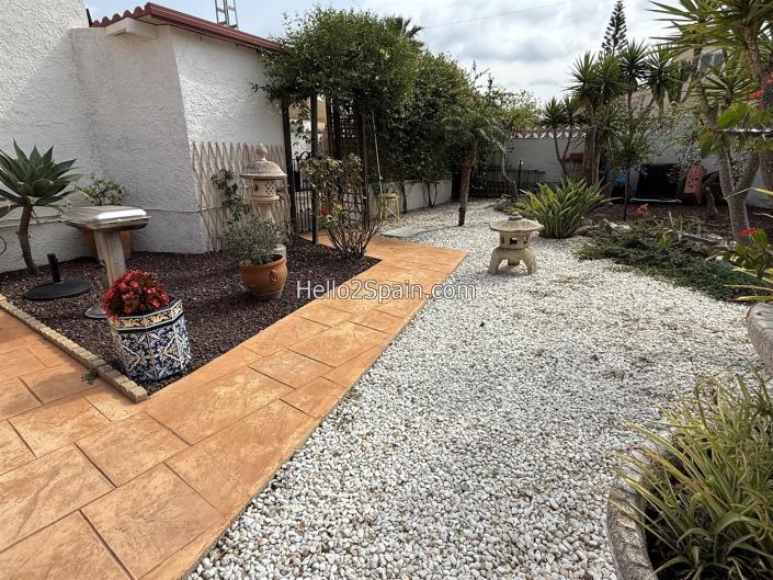 Image No.36-3 Bed Villa / Detached for sale