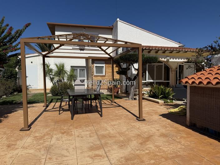 Image No.3-3 Bed Villa / Detached for sale