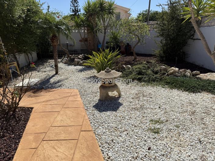 Image No.41-3 Bed Villa / Detached for sale